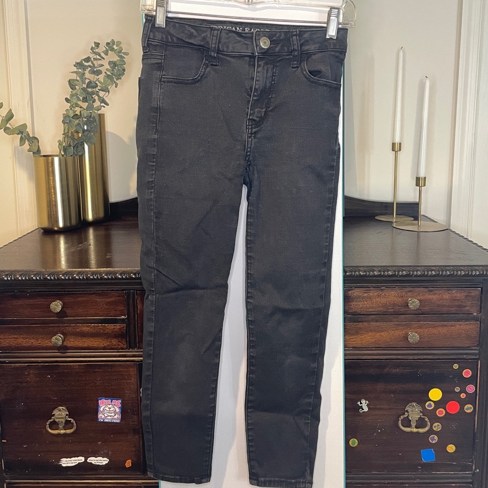 Size 2 American Eagle Super Stretch Hi Rise Crop Jegging